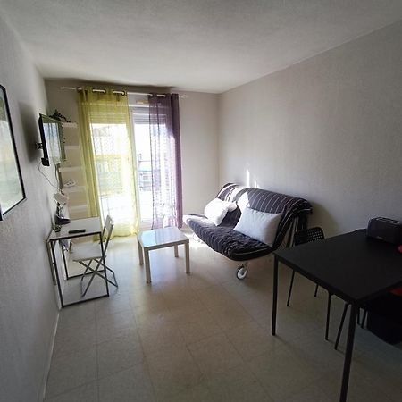 Appartement Tout Equipe A 6 Minutes De La Gare St Charles Marseille Exterior photo