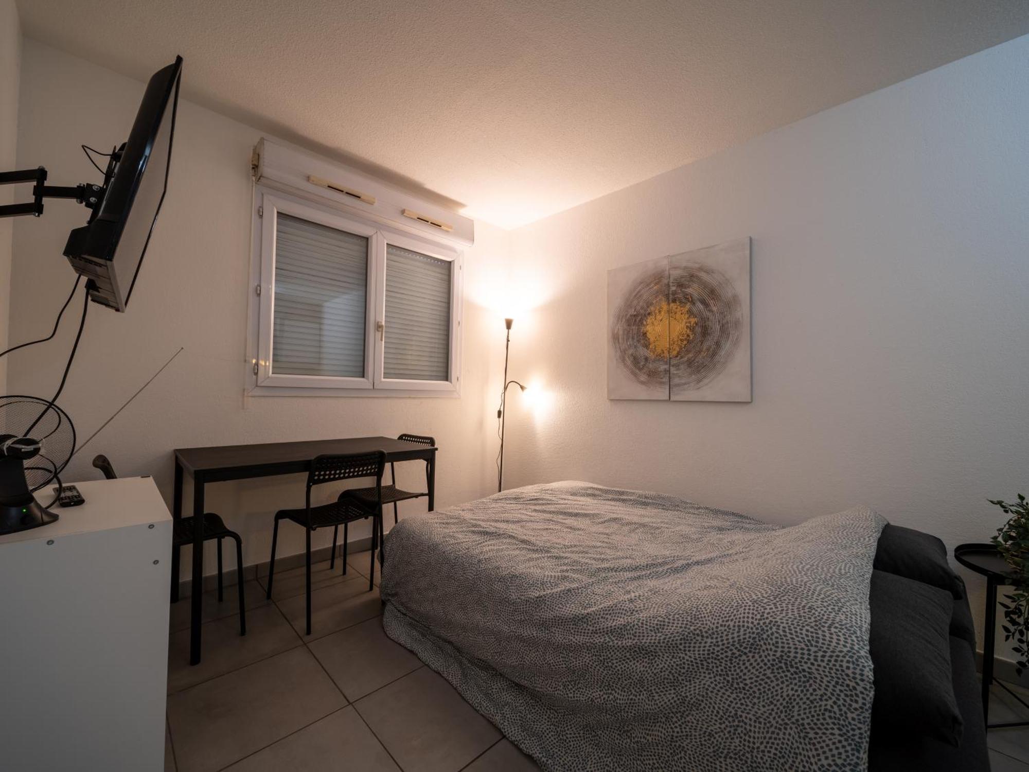 Appartement Tout Equipe A 6 Minutes De La Gare St Charles Marseille Exterior photo