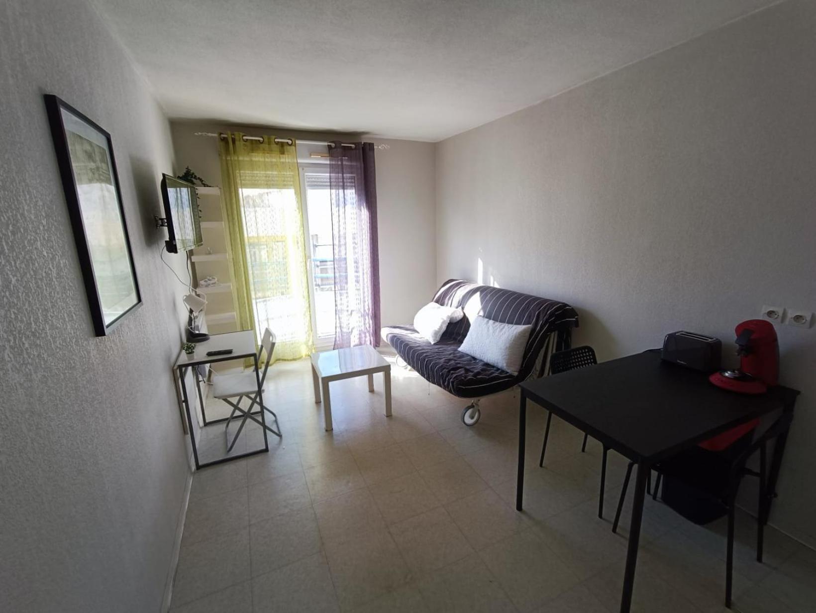 Appartement Tout Equipe A 6 Minutes De La Gare St Charles Marseille Exterior photo